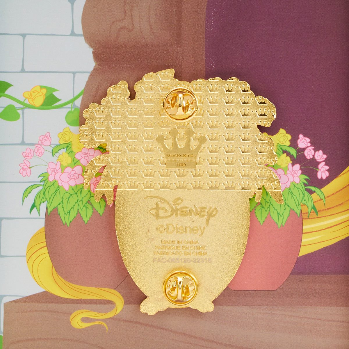 Tangled Pascal Lenticular 3-Inch Collector Box Pin