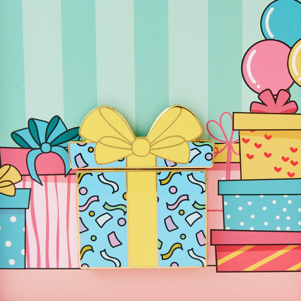 Mickey Mouse Birthday Present Surprise 3-Inch Collector Box Pin