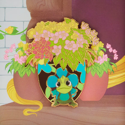 Tangled Pascal Lenticular 3-Inch Collector Box Pin