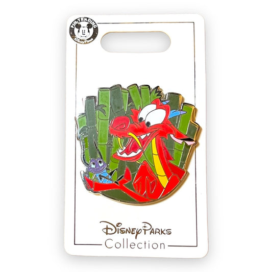 Mushu Holding Cri-Kee