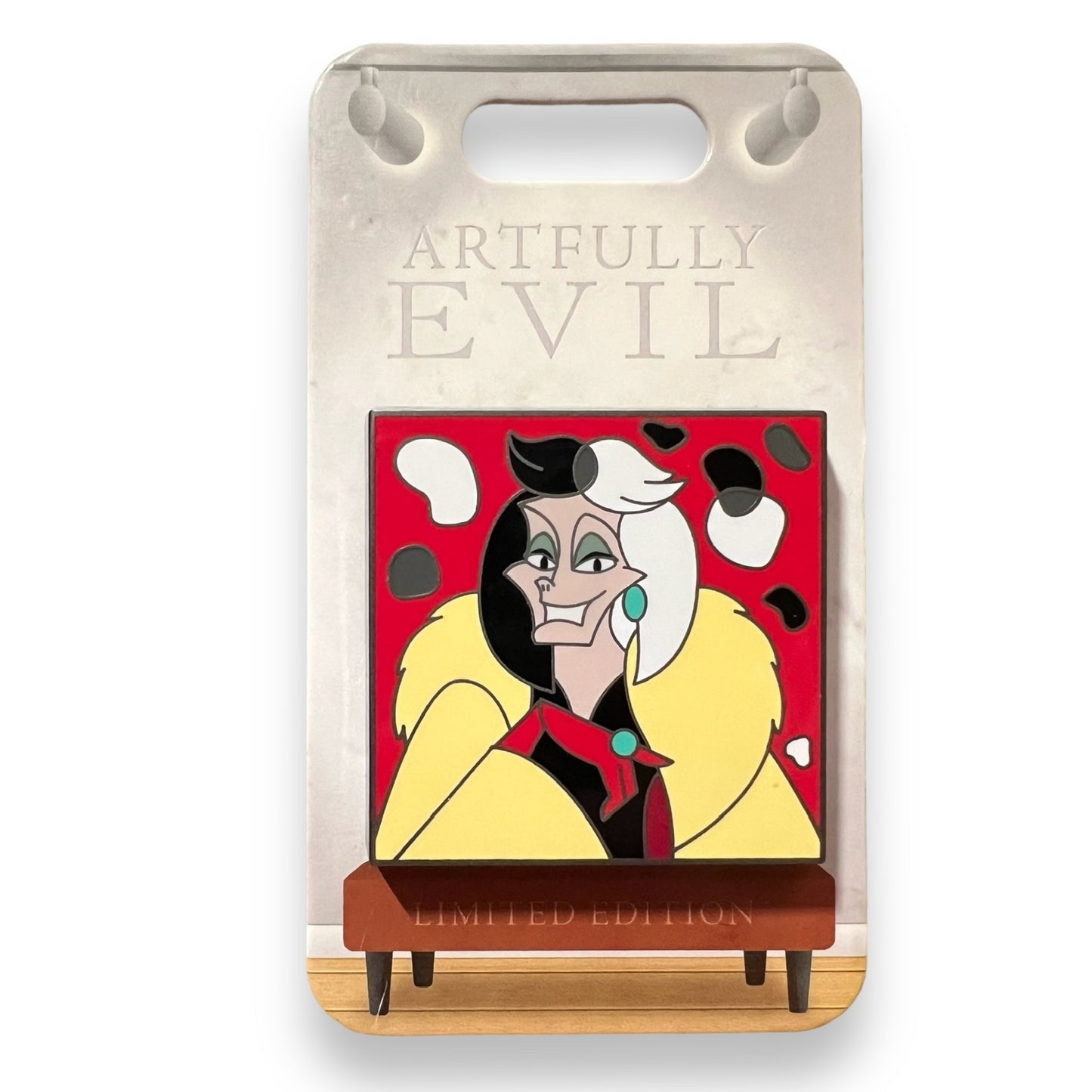 Cruella De Vil - Artfully Evil Pin